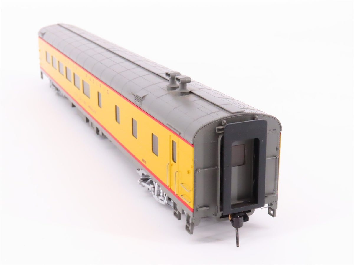 HO Scale Walthers 932-9542 UP Union Pacific Diner Passenger Car &quot;City of LA&quot;