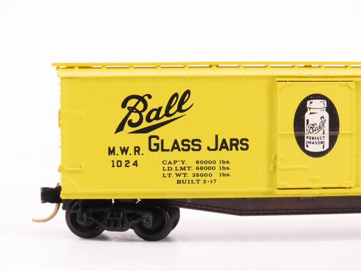 N Scale Micro-Trains MTL 42030 MWR Ball Glass Jars 40&#39; Single Door Box Car #1024