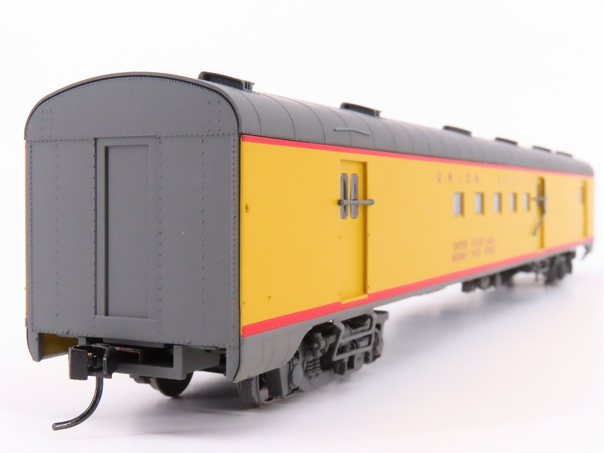 HO Scale Walthers 932-9051 UP Union Pacific Baggage-Mail Passenger Car