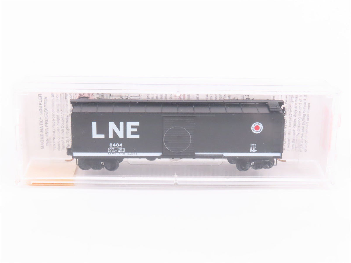 N Scale Micro-Trains Line MTL 120030 LNE Lehigh New England 40&#39; Box Car #8484
