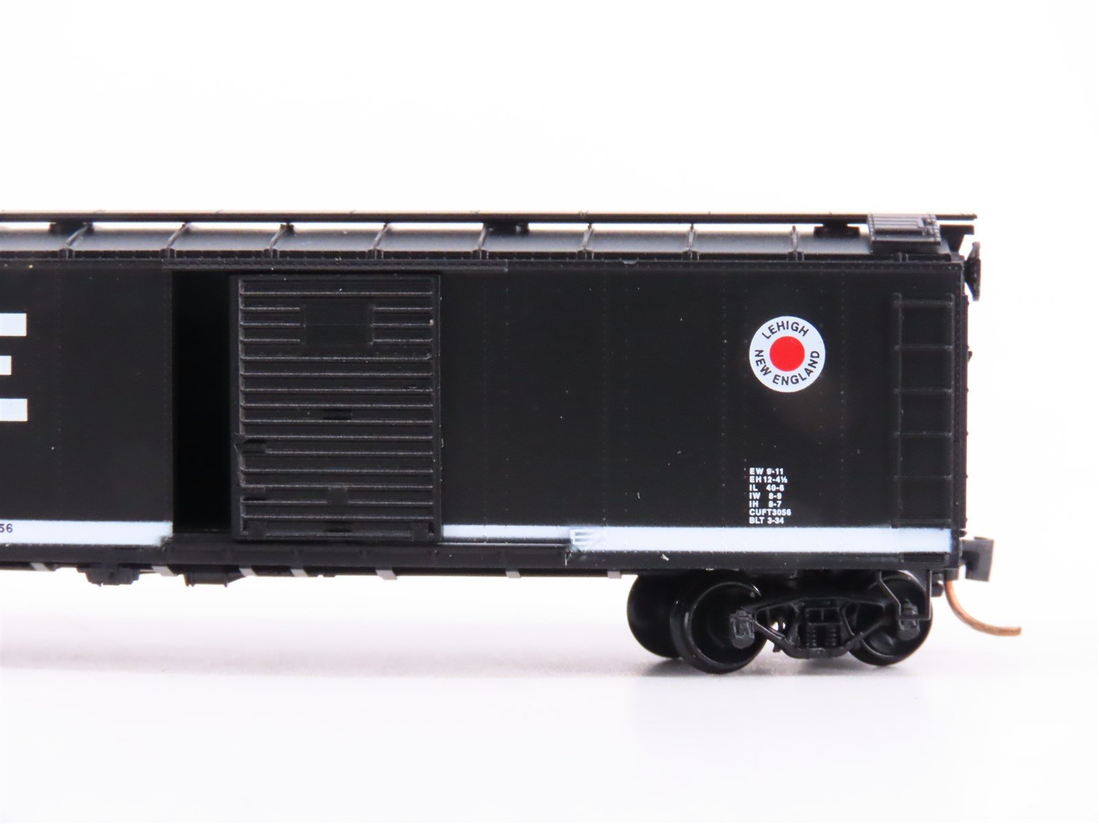 N Scale Micro-Trains Line MTL 120030 LNE Lehigh New England 40' Box Car #8484