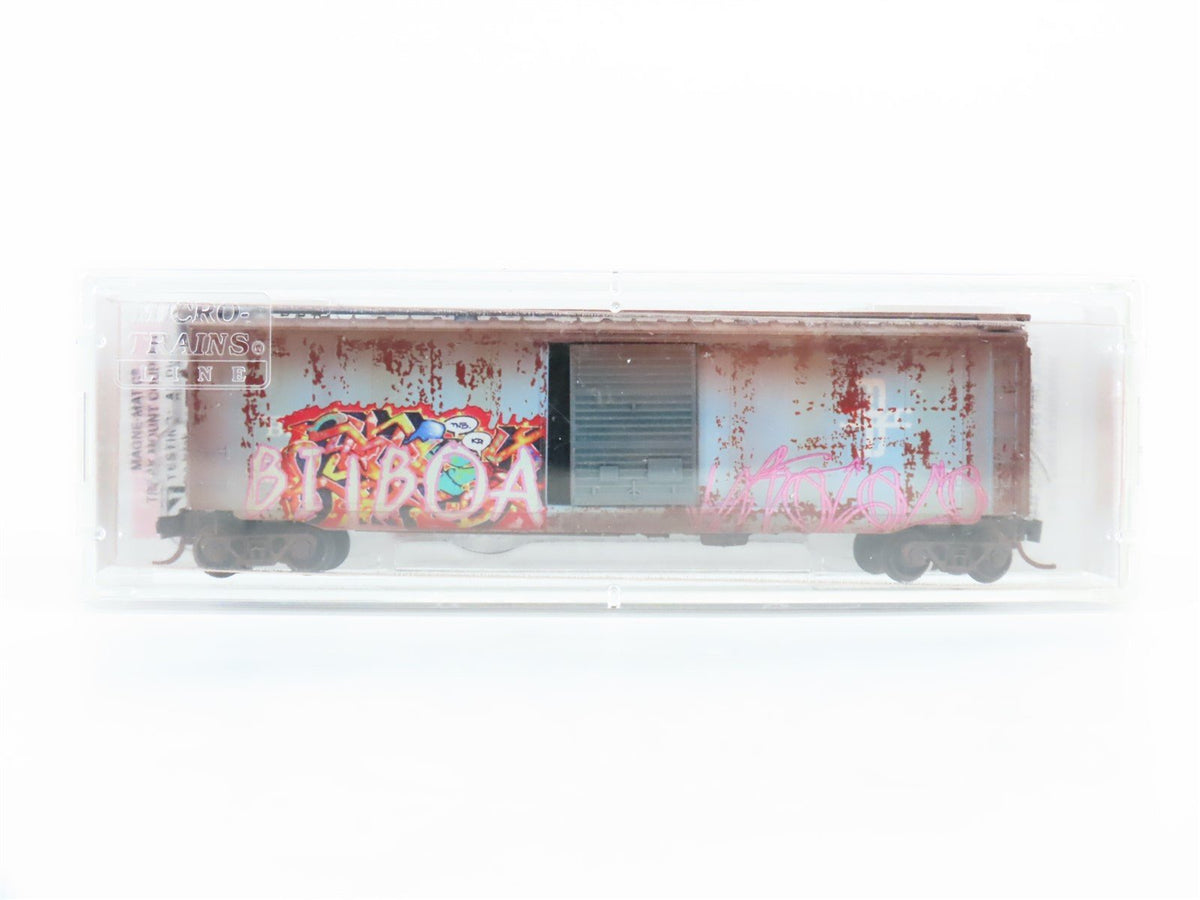 N Micro-Trains MTL 03144440 B&amp;M Boston &amp; Maine 50&#39; Box Car #77930 w/ Graffiti