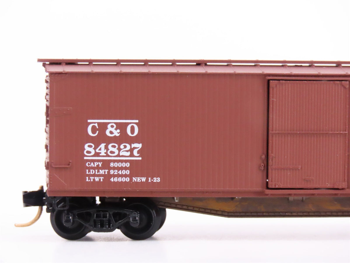 N Scale Micro-Trains Line MTL 39170 C&amp;O Chesapeake &amp; Ohio 40&#39; Box Car #84827