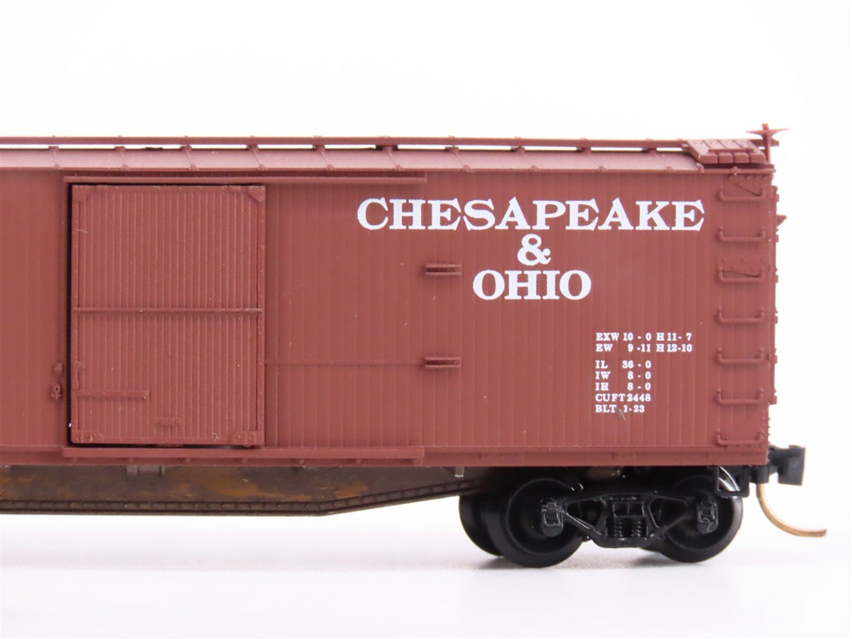 N Scale Micro-Trains Line MTL 39170 C&amp;O Chesapeake &amp; Ohio 40&#39; Box Car #84827