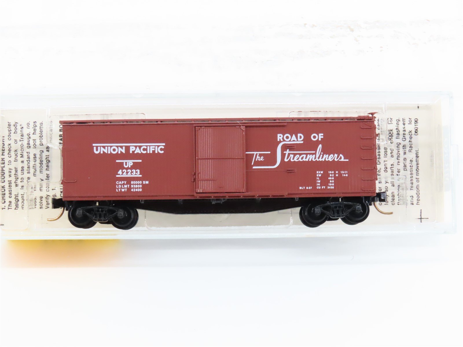 N Scale Micro-Trains MTL 39010 UP Union Pacific Streamliners 40' Box Car #42233