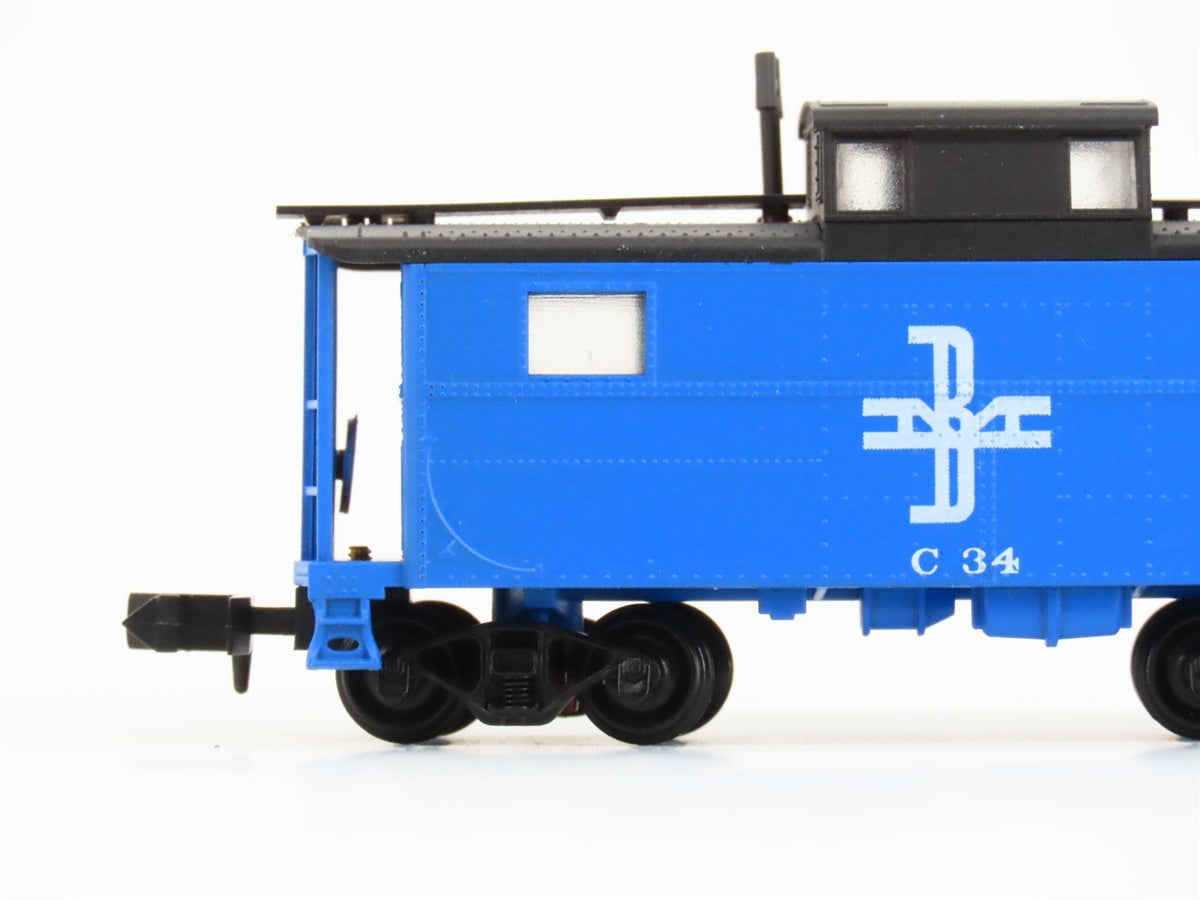 N Scale Bowser 37109 B&amp;M Boston &amp; Maine N5 Center Cupola Caboose #C34