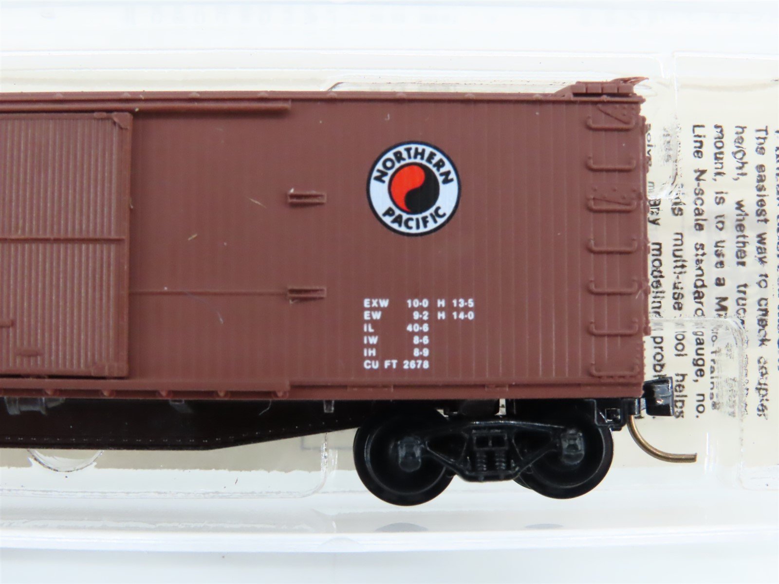 N Scale Micro-Trains Line MTL 39030 NP Northern Pacific 40' Box Car #38827
