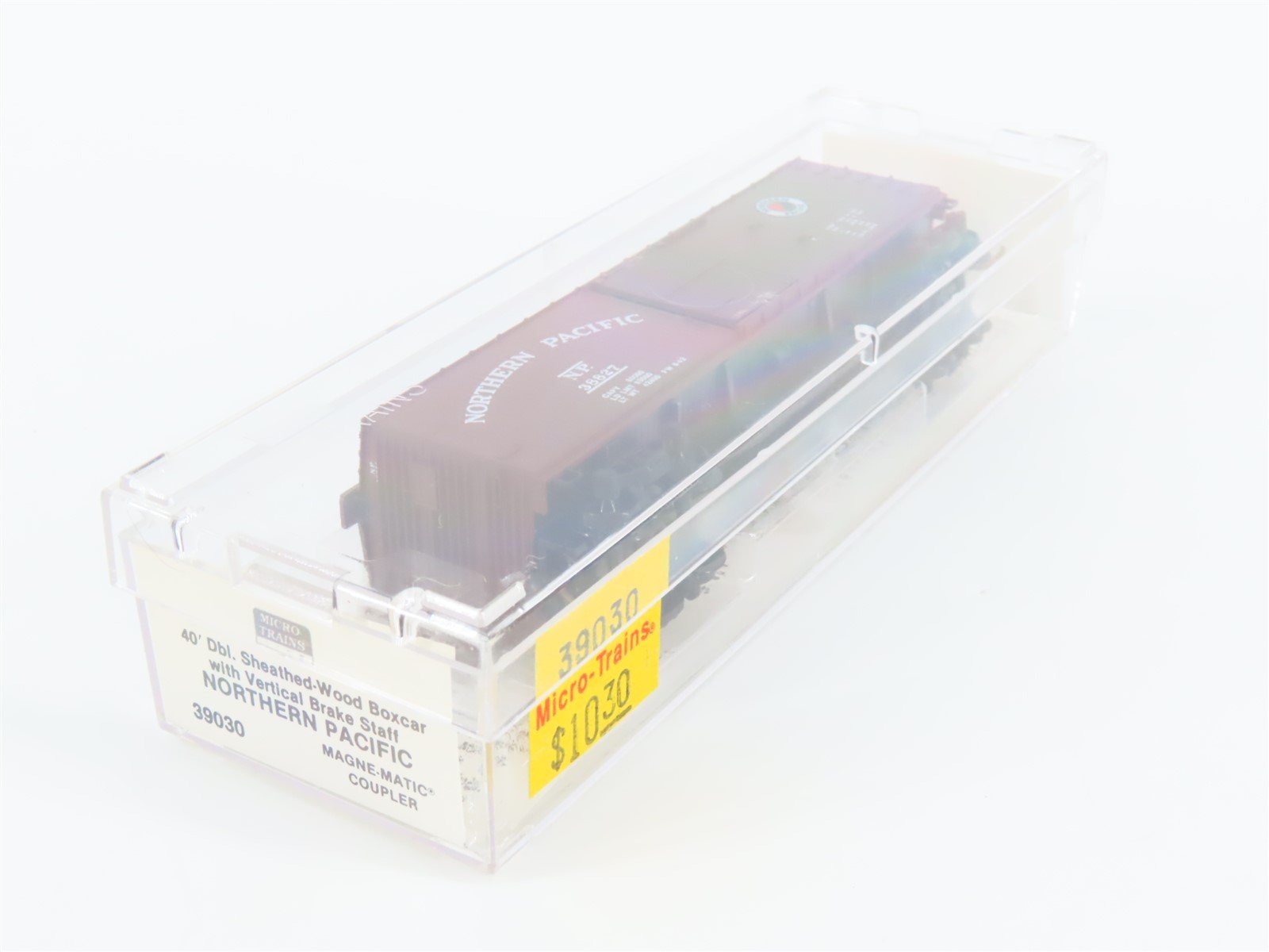 N Scale Micro-Trains Line MTL 39030 NP Northern Pacific 40' Box Car #38827