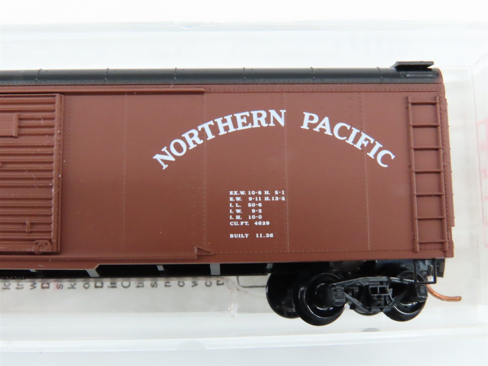 N Scale Micro-Trains Line MTL 79020 NP Northern Pacific 50' Box Car #39610