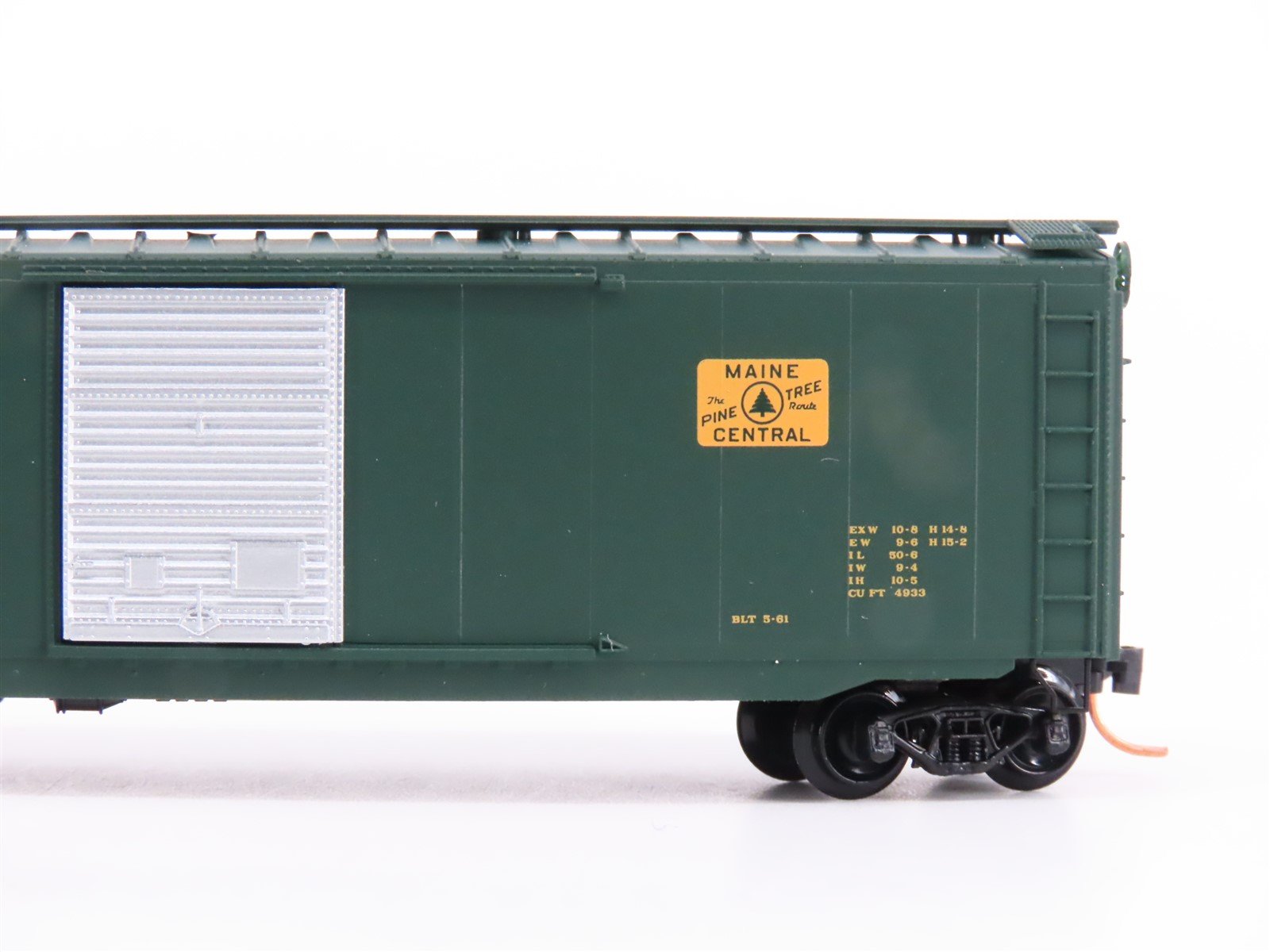 N Micro-Trains MTL 31330 MEC Maine Central Pine Tree Route 50' Box Car #9507