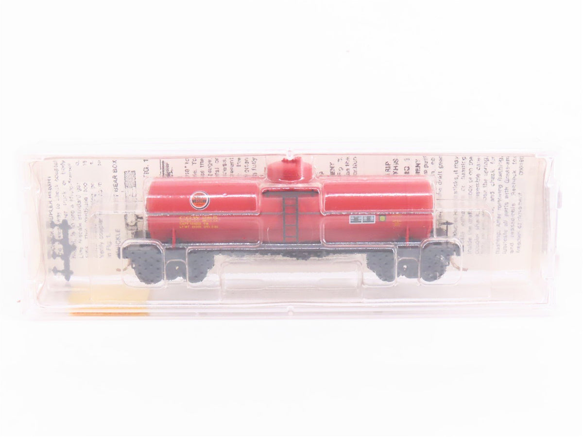 N Scale Micro-Trains MTL 65300 CGW Chicago Great Western 39&#39; Tank Car #285