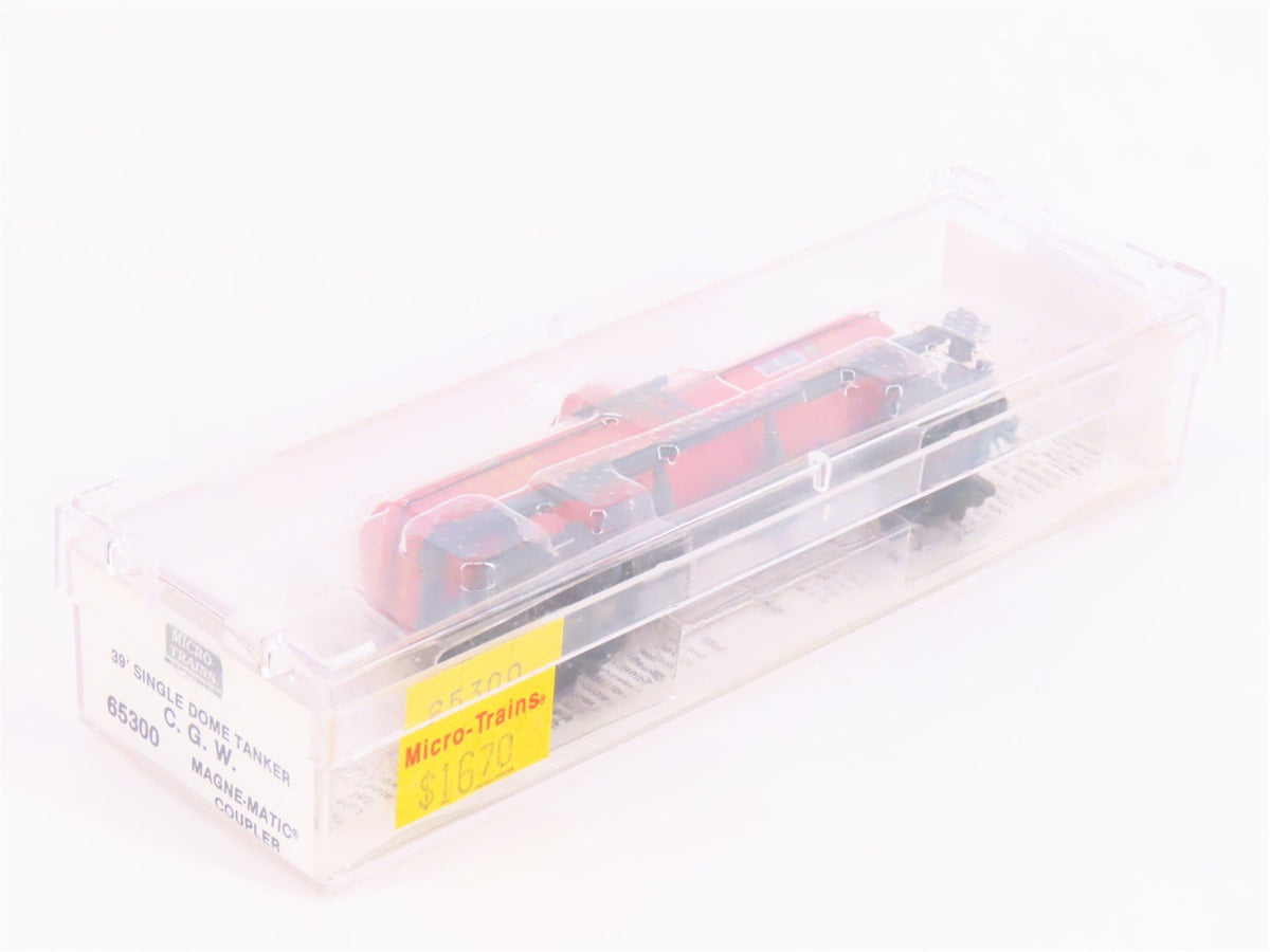 N Scale Micro-Trains MTL 65300 CGW Chicago Great Western 39&#39; Tank Car #285