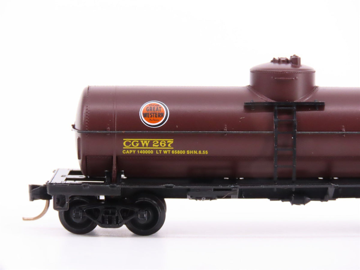 N Scale Micro-Trains MTL 65320 CGW Chicago Great Western 39&#39; Tank Car #267