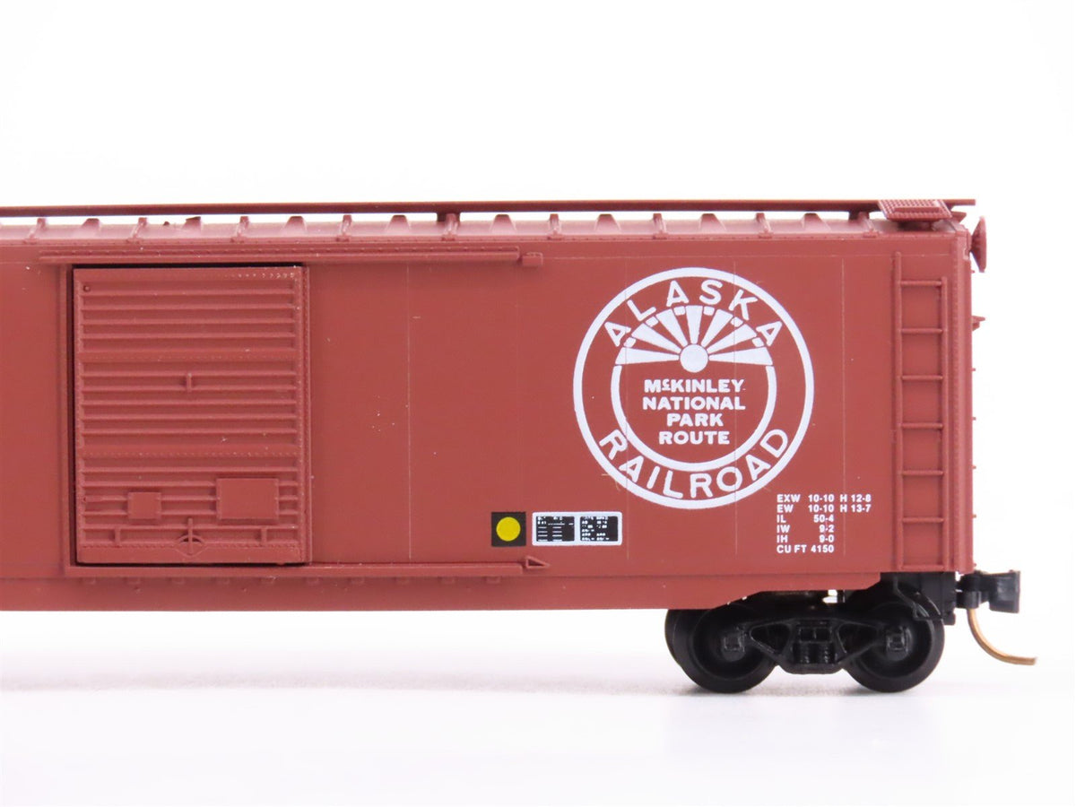 N Micro-Trains MTL 31220 ARR McKinley National Park Route 50&#39; Box Car #10700