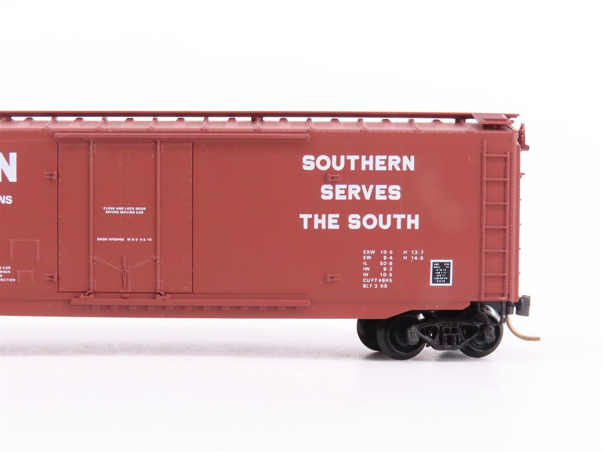 N Scale Micro-Trains MTL 32240 SOU Southern 50&#39; Plug Door Box Car #522626