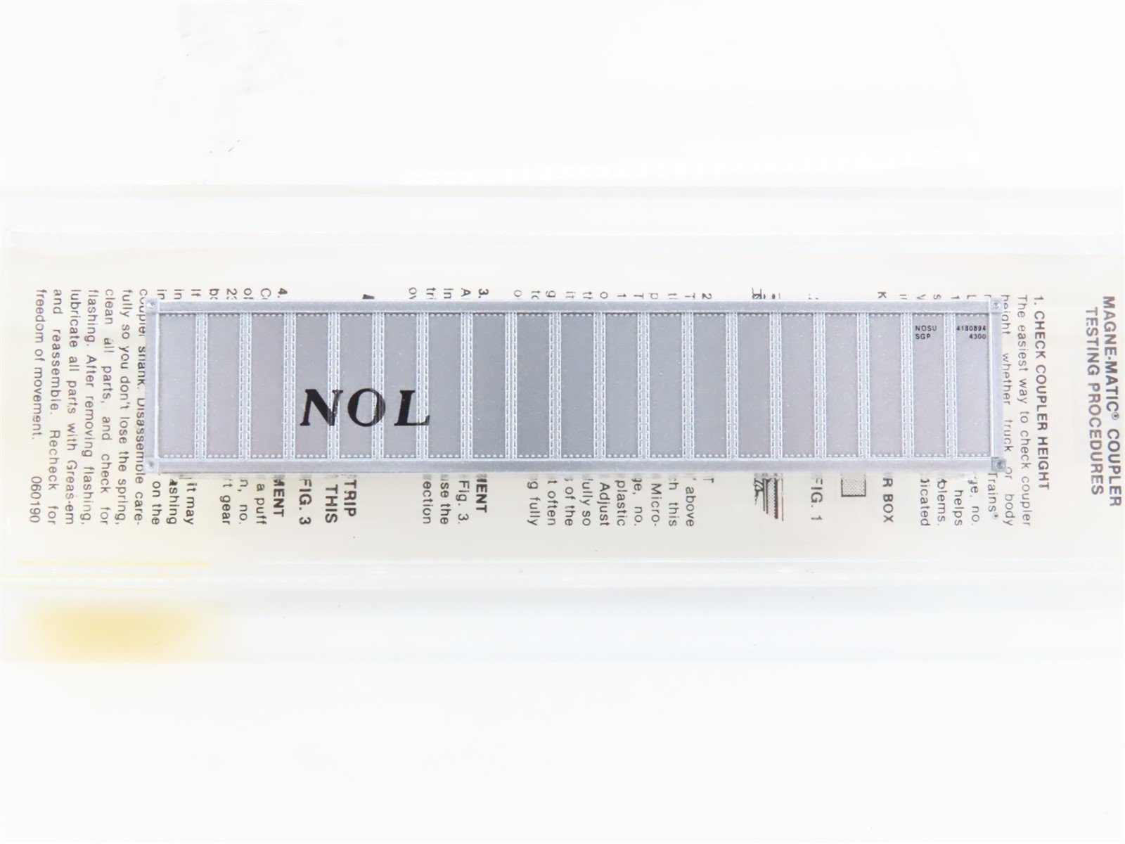 N Scale Micro-Trains MTL 81030 NOL Neptune Orient Lines 40' Container