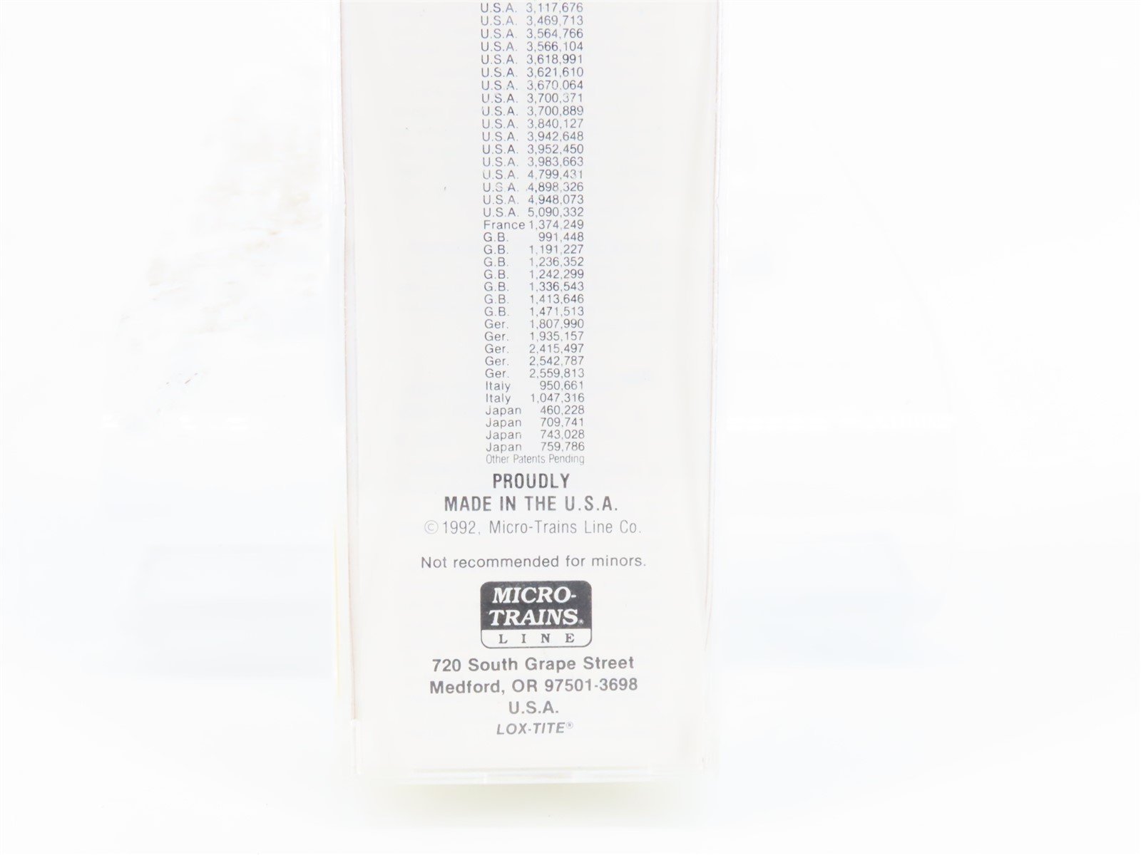 N Scale Micro-Trains MTL 81030 NOL Neptune Orient Lines 40' Container