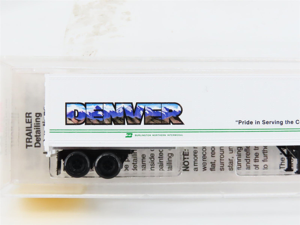 N Scale Micro-Trains Line MTL 67140 BNZ Intermodal Denver 45&#39; Trailer #237845