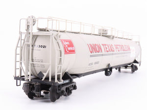 O Gauge 3-Rail Atlas 6401-2 ACFX Union Texas Petroleum 33k Gal Tankcar #933021