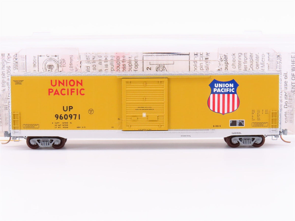 N Scale Micro-Trains MTL 104050 UP Union Pacific 60&#39; Single Door Box Car #960971