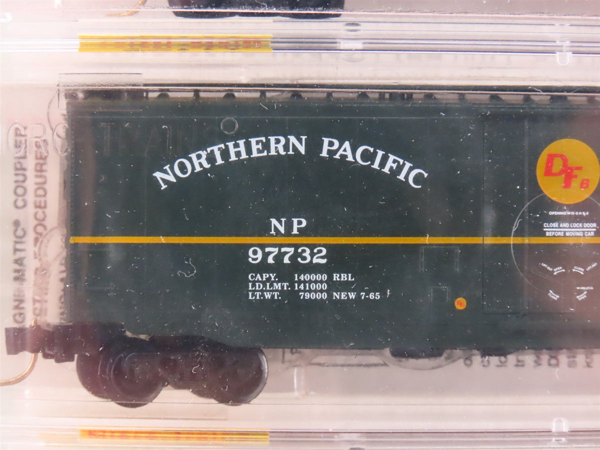 N Micro-Trains MTL 22102 Fallen Flags BN Merger 2-Bay Hopper &amp; Box Cars 4-Pack