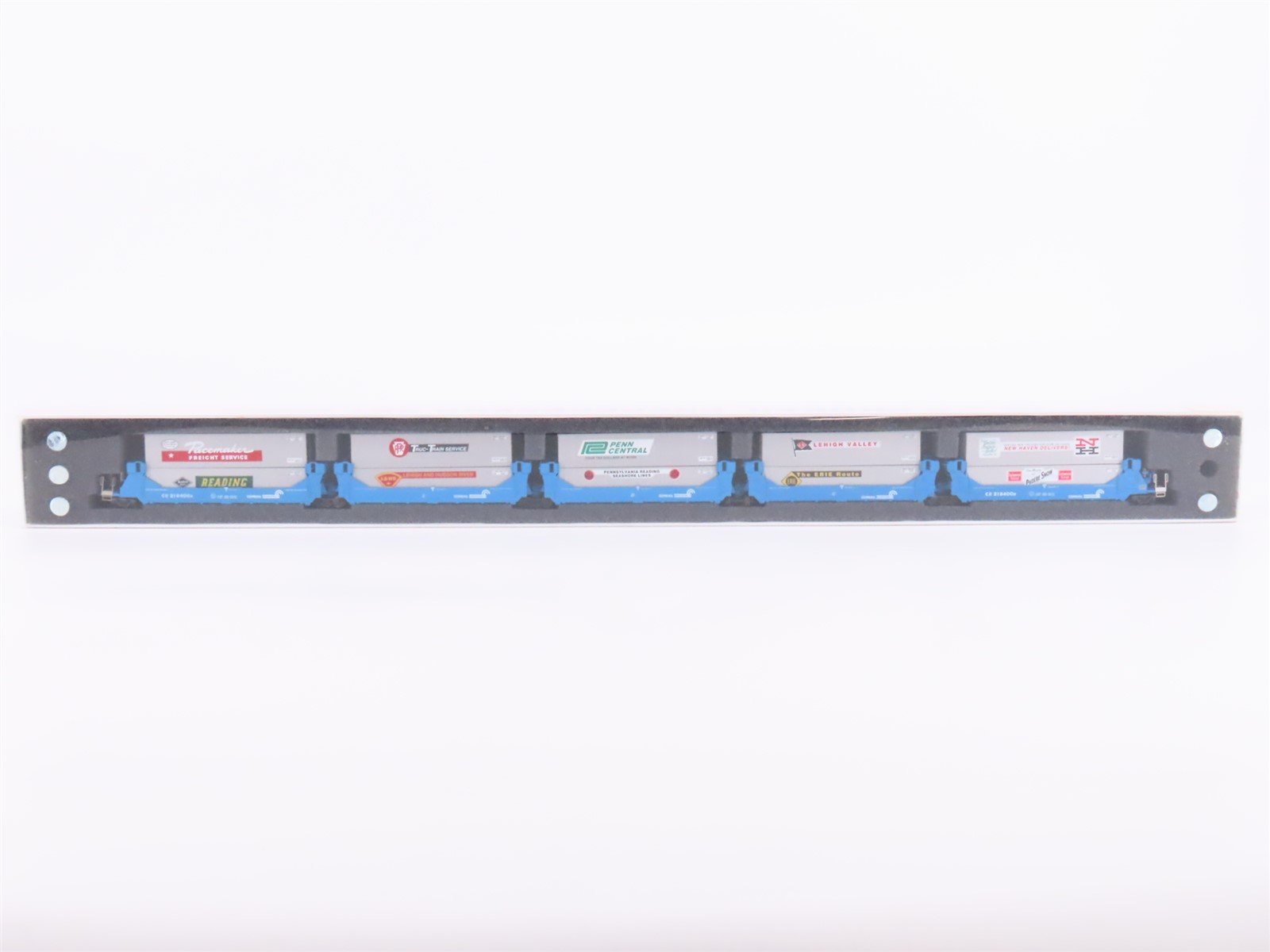 N Scale Deluxe Innovations CR Predecessor Stack 5-Car Set w/Heritage Containers