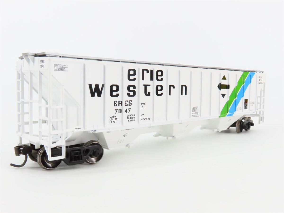 HO Scale Athearn 7163 ERES Erie Western 54&#39; 3-Bay Covered Hopper #7047