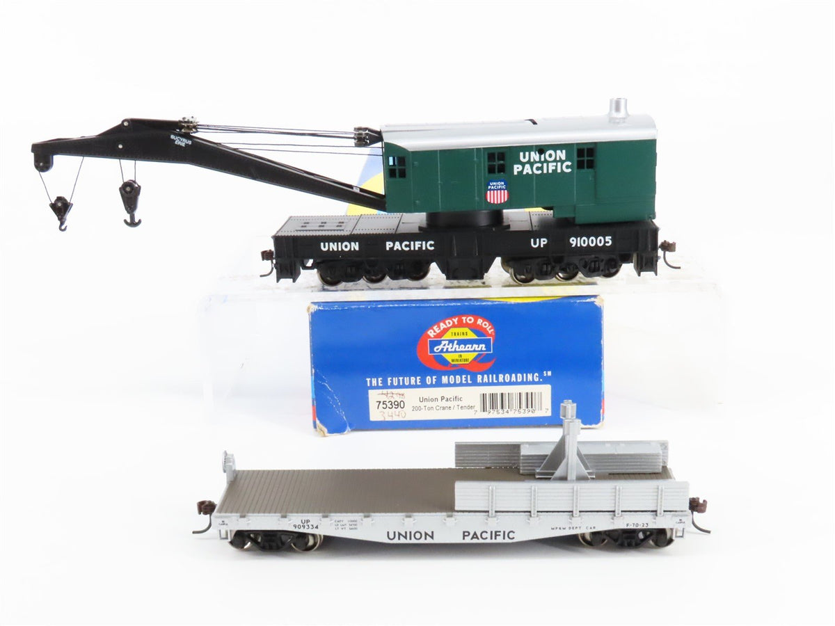 HO Scale Athearn 75390 UP Union Pacific Crane #910005 &amp; Tender #909334 Set