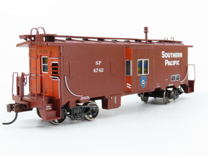 HO Scale Athearn 74667 SP Southern Pacific Police Bay Window Caboose #4742