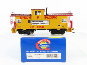 HO Scale Athearn 74090 UP Union Pacific Railroad Wide Vision Caboose #25680