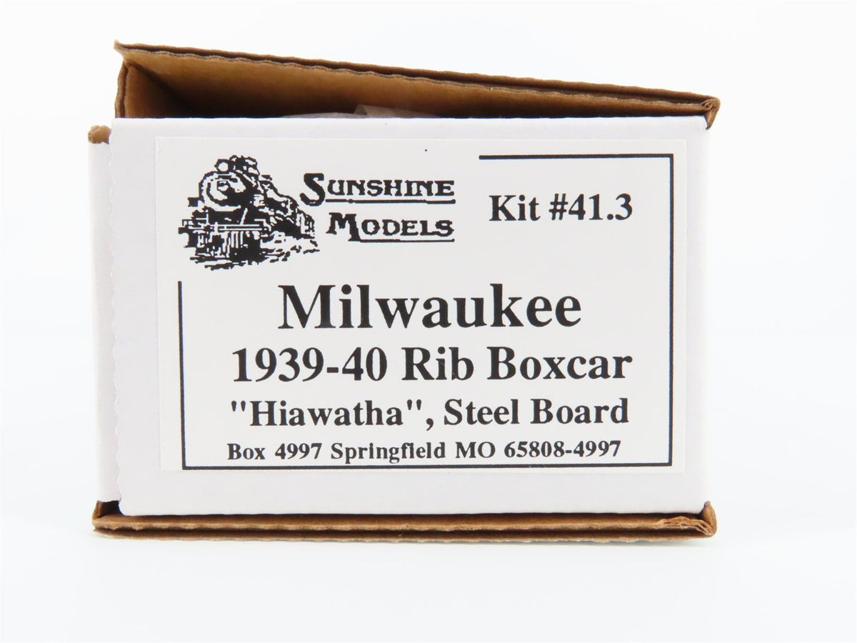 HO Scale Sunshine Models Resin Kit #41.3 MILW Milwaukee &quot;Hiawatha&quot; Rib Box Car