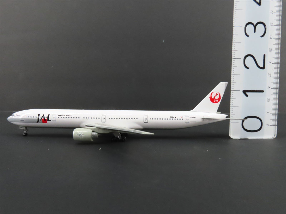 1:400 Dragon Wings 55224 Die-Cast JAL Japan Airlines Boeing B777-300 Airliner