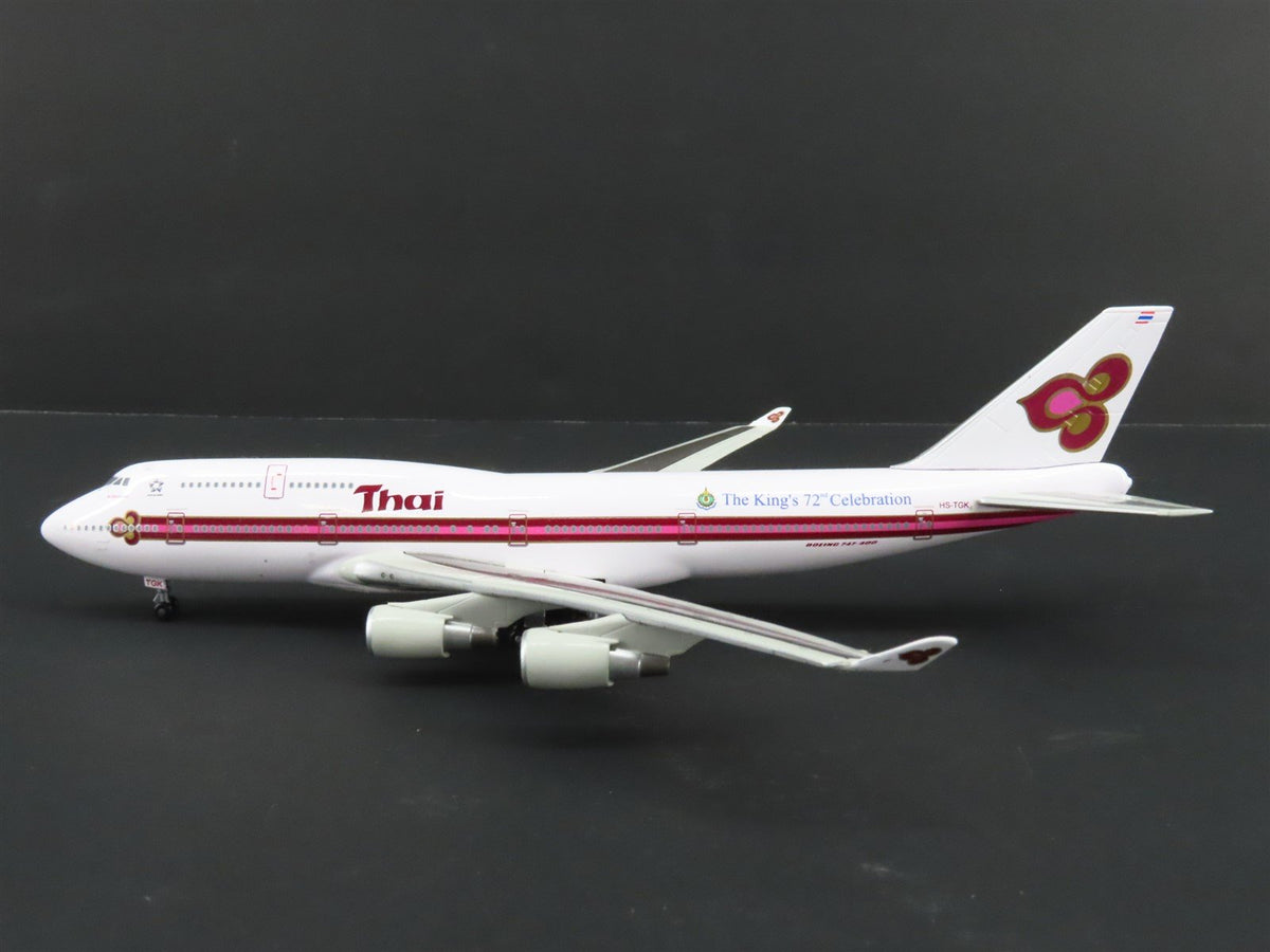 1:400 Scale Dragon Wings 55395 Die-Cast Thai Airways Boeing B747-4D7 Airliner