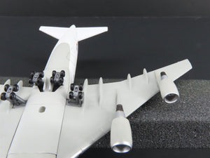 1:400 Scale Dragon Wings 55156 Die-Cast Lufthansa Boeing B747-430 Airliner