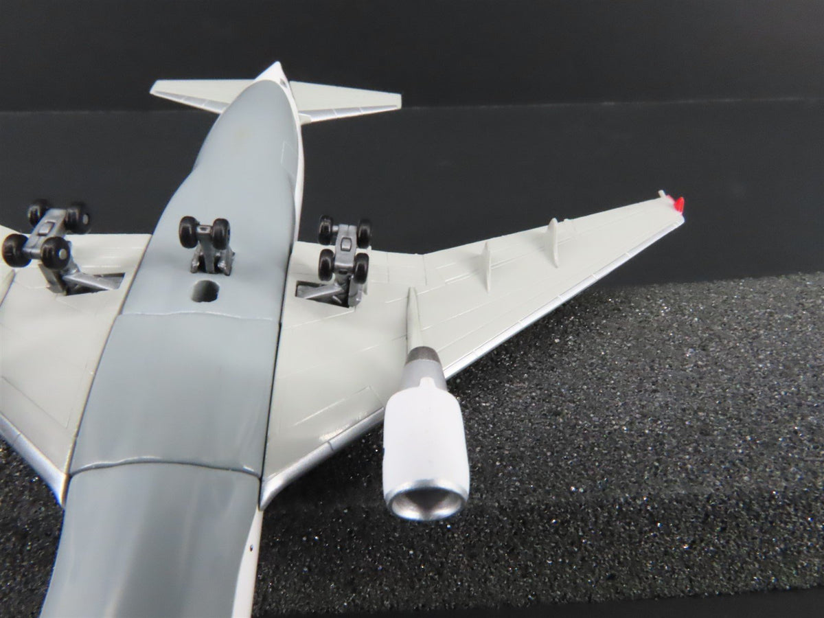 1:400 Scale Dragon Wings Tucano Line 55268 Die-Cast Swissair MD-11 Airliner