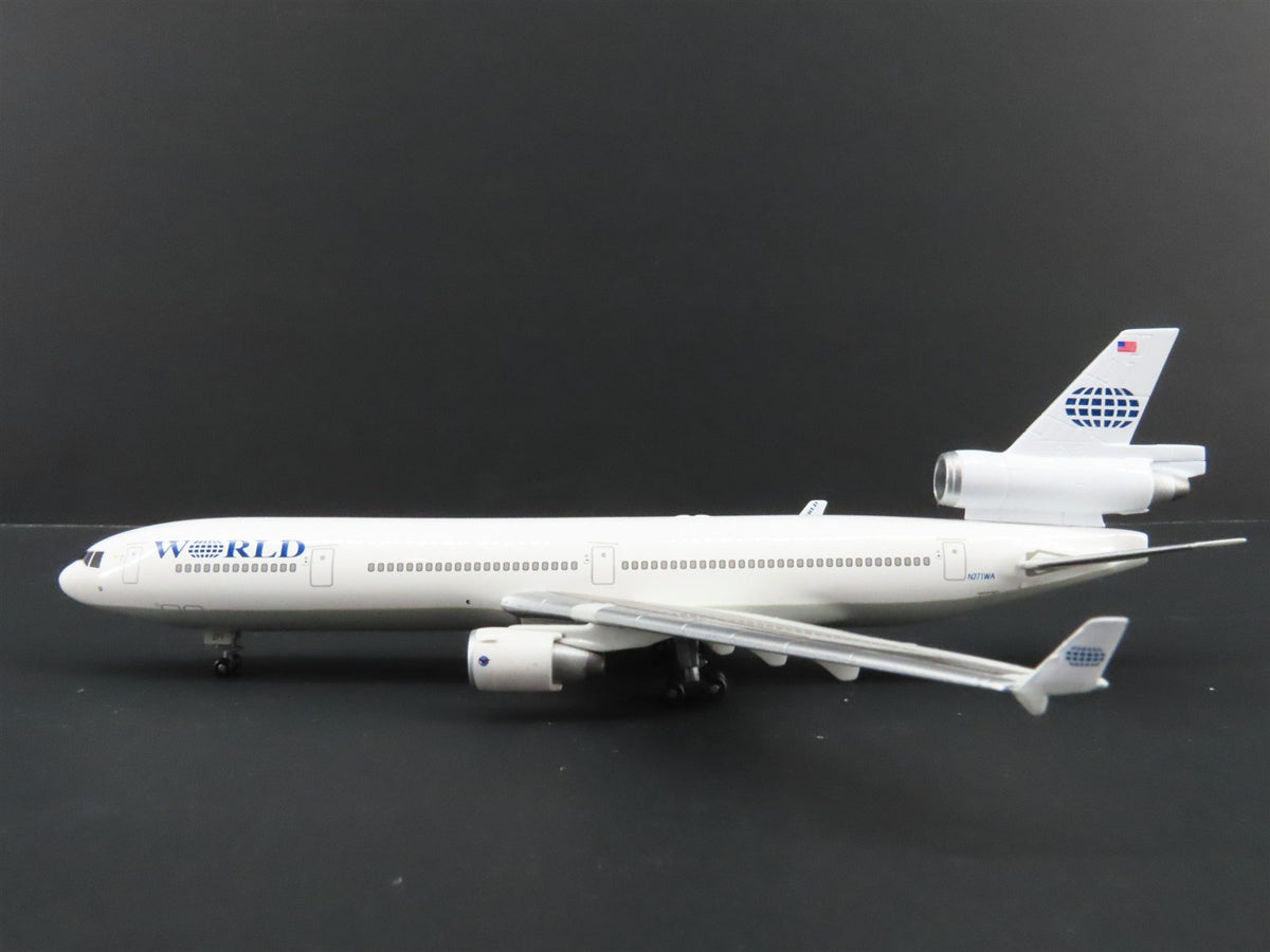 1:400 Dragon Wings 55269 Die-Cast World Airways McDonnell Douglas MD-11 Airliner