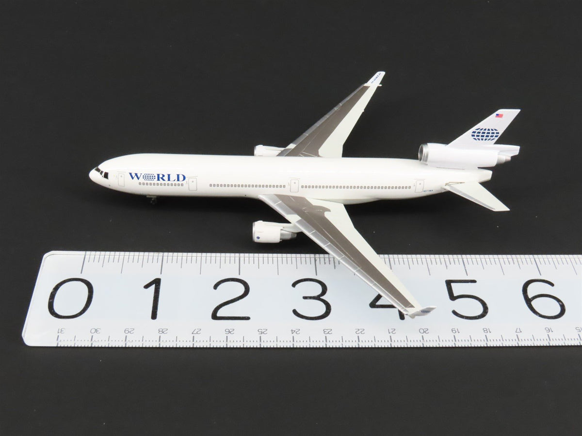 1:400 Dragon Wings 55269 Die-Cast World Airways McDonnell Douglas MD-11 Airliner