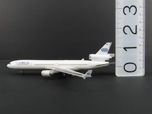 1:400 Dragon Wings 55269 Die-Cast World Airways McDonnell Douglas MD-11 Airliner