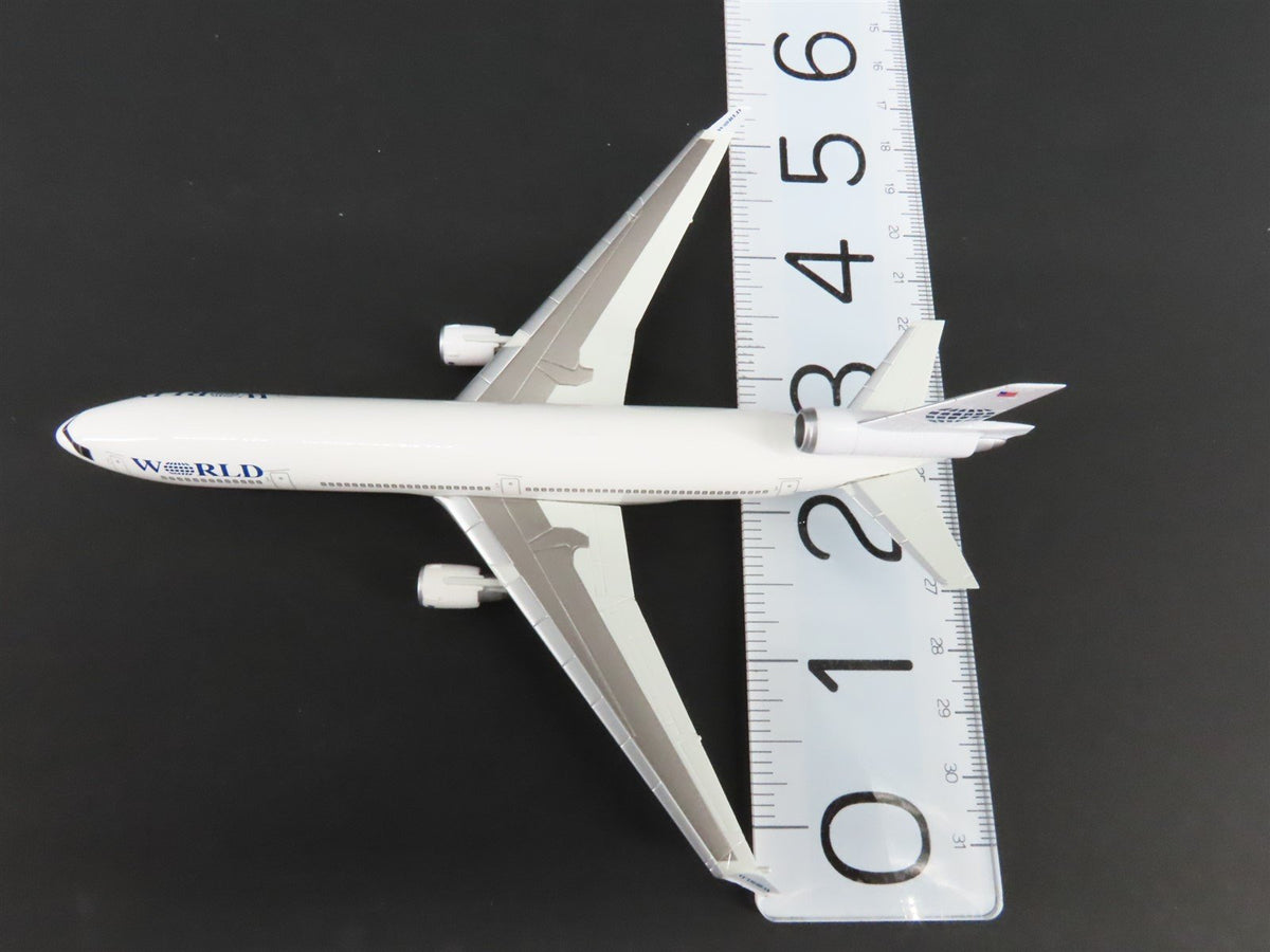 1:400 Dragon Wings 55269 Die-Cast World Airways McDonnell Douglas MD-11 Airliner