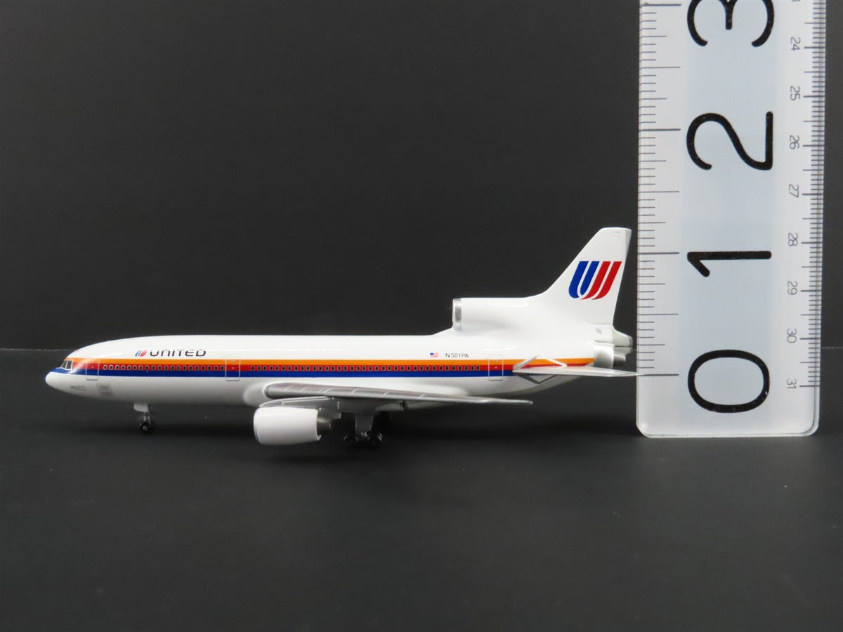 1:400 Dragon Wings 55121 Die-Cast United Lockheed L1011-385-3 TriStar Airliner