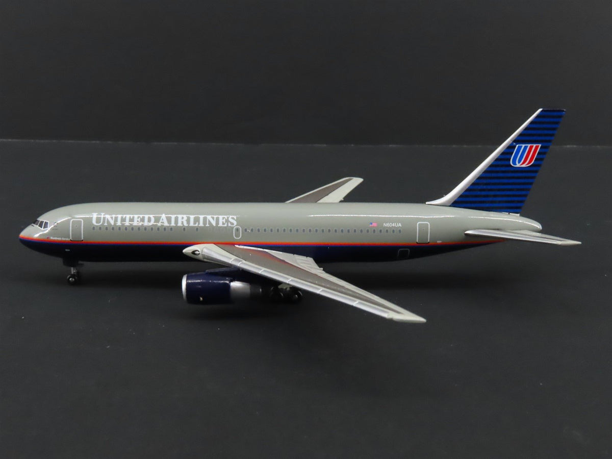 1:400 Dragon Wings 55160 Die-Cast United Airlines Boeing B767-222 Airliner