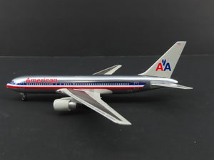 1:400 Dragon Wings 55170 Die-Cast American Airlines Boeing B767-223 Airliner