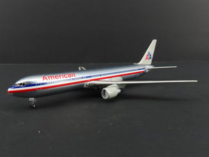 1:400 Dragon Wings 55157 Die-Cast American Airlines Boeing B767-323 Airliner