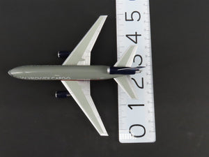 1:400 Dragon Wings Jet-X JX008 Diecast United Worldwide Cargo DC-10-30F Airliner