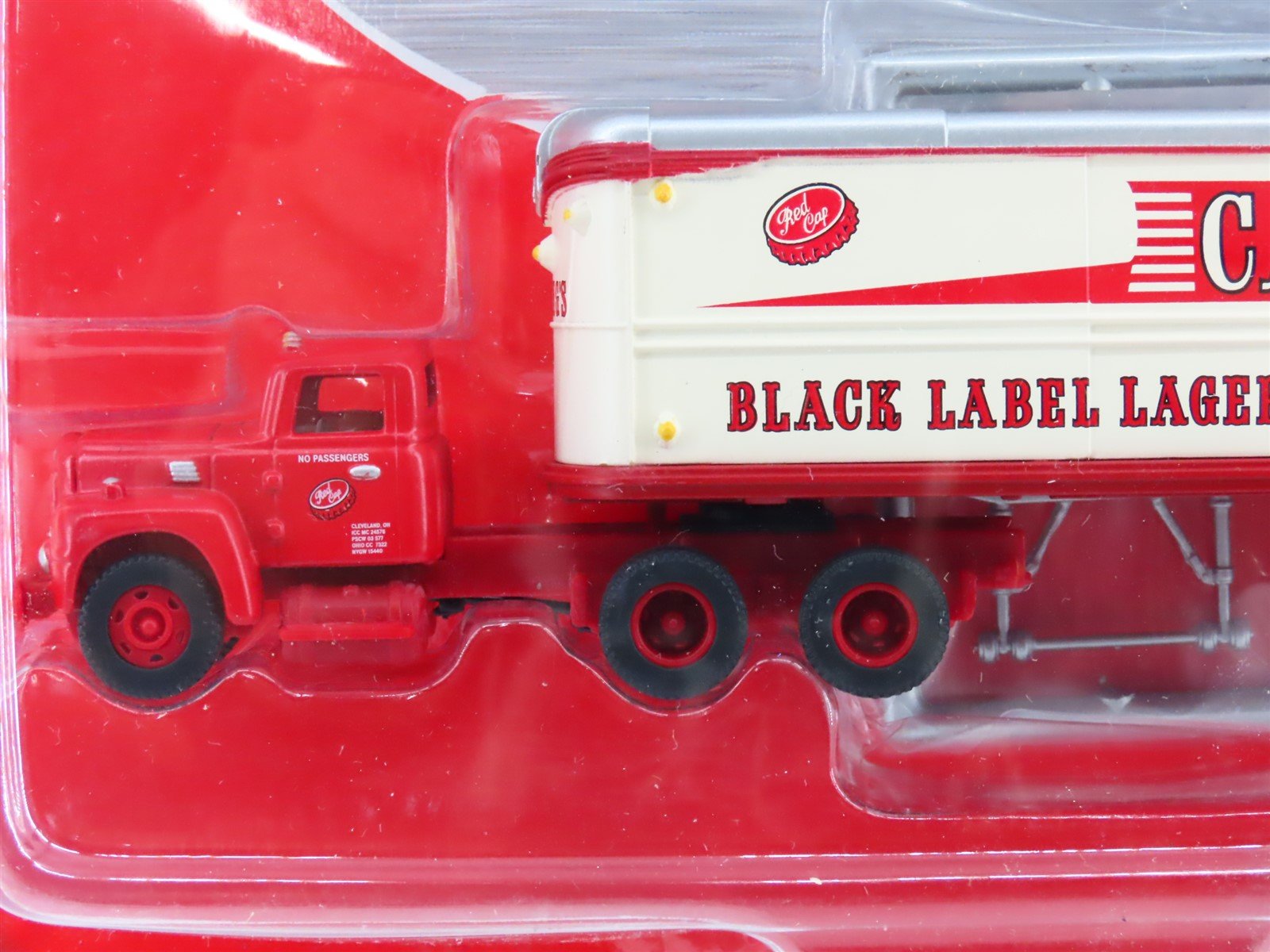 HO Scale CMW Mini Metals 31149 Carling Brewing Tractor w/ Aerovan Trailer Set