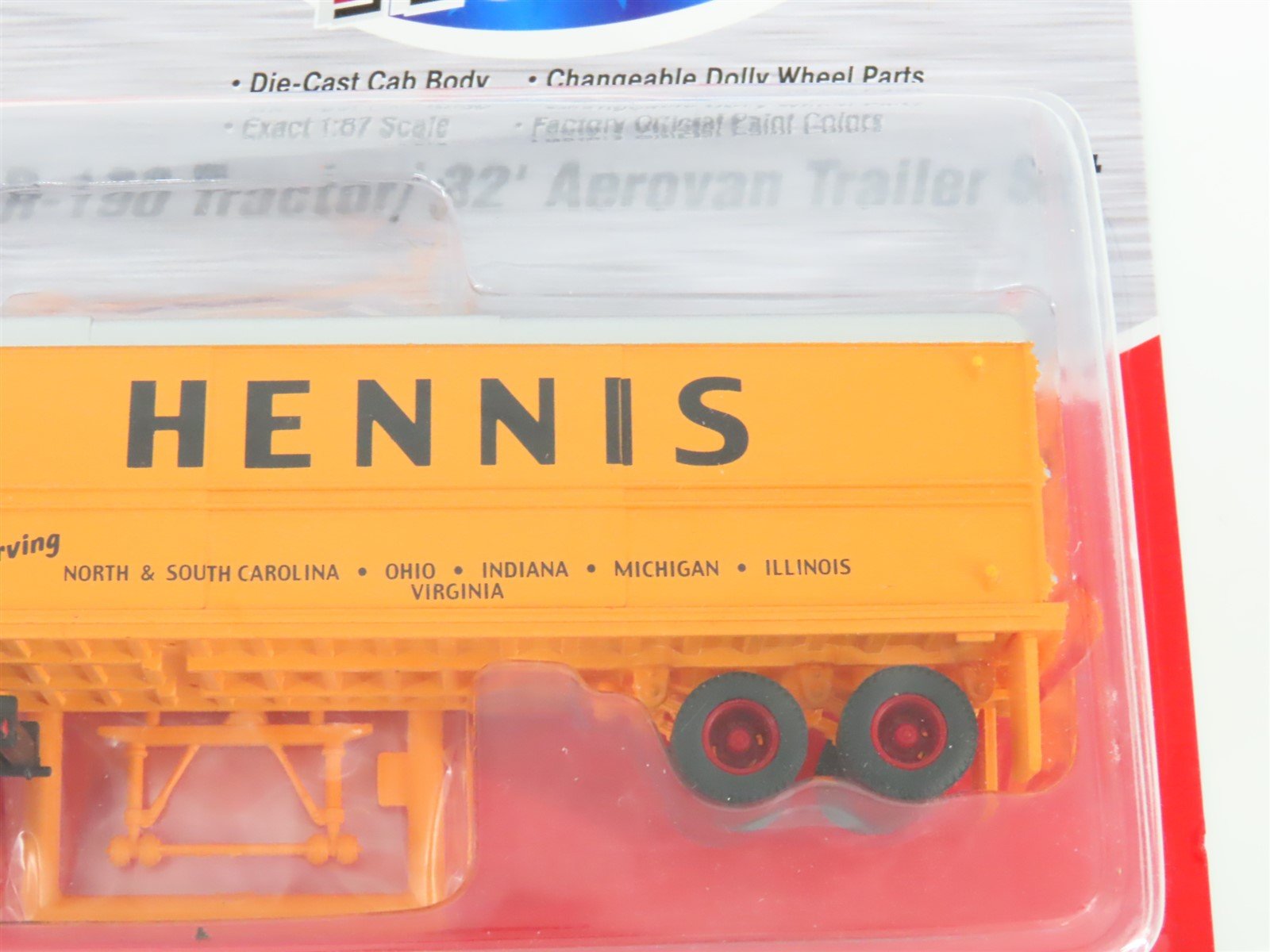 HO Scale CMW Mini Metals 31101 Hennis Tractor w/ 32' Aero Van Trailer Set