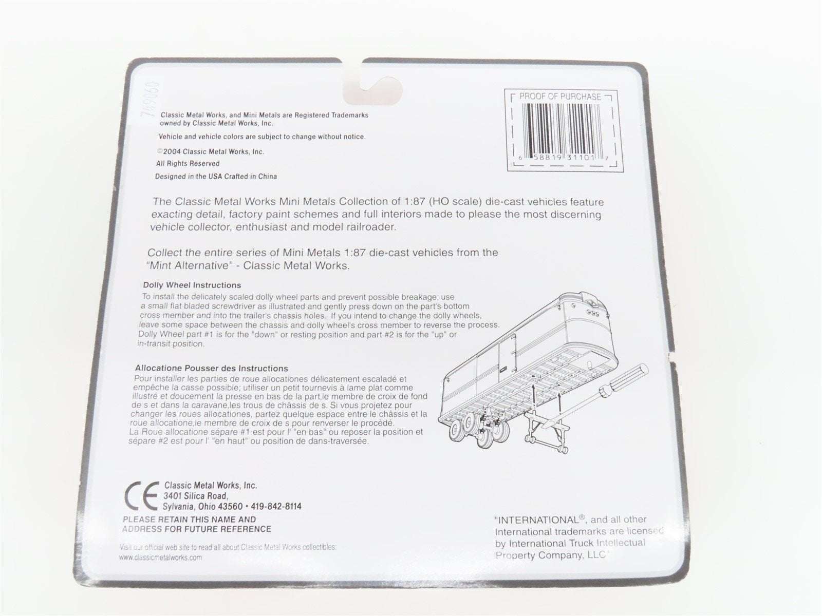 HO Scale CMW Mini Metals 31101 Hennis Tractor w/ 32' Aero Van Trailer Set