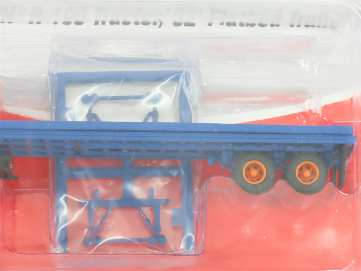 HO Scale CMW Mini Metals 31122 Roadway Tractor w/ 32&#39; Flatbed Trailer Set