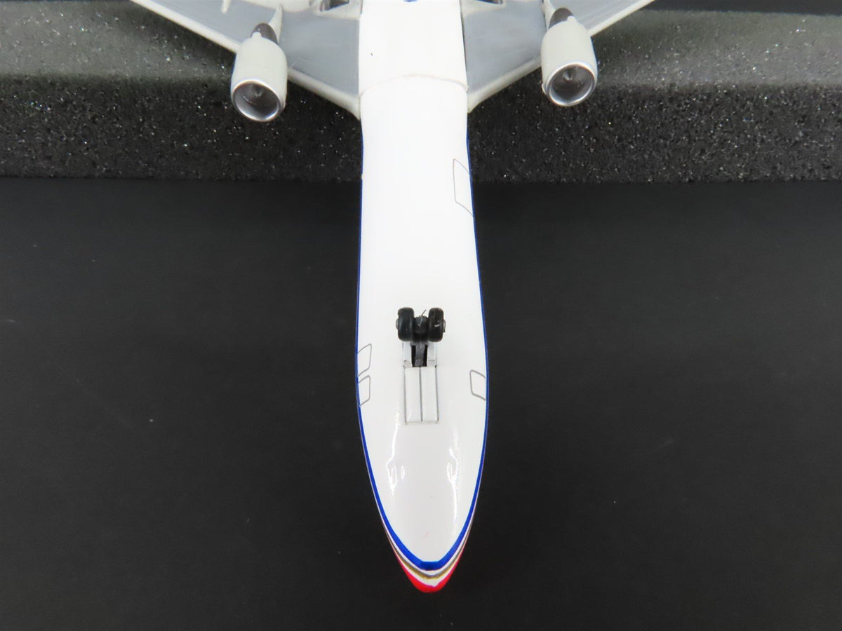 1:400 Scale Dragon Wings 55016B Die-Cast China Eastern MD-11F Cargo Airliner