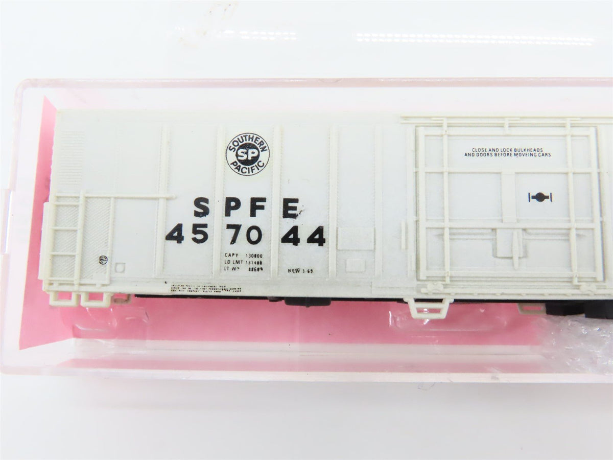 N Scale Roundhouse 8420 SPFE Southern Pacific 57&#39; Mech Reefer #457044 - Custom